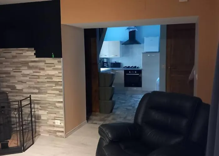 Demeure De La Vielle Tour Apartment *